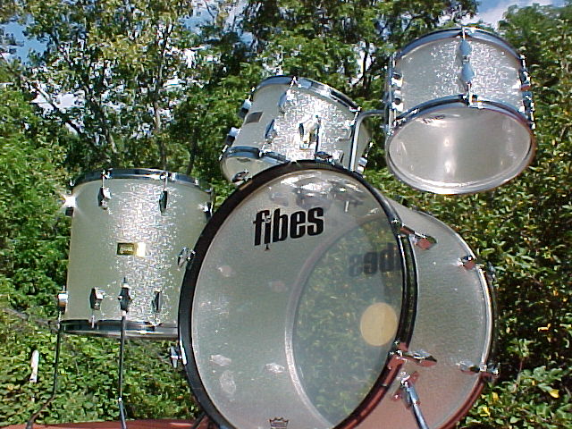 fibes drums bass drum spur